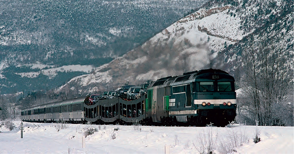 La locomotive à vapeur 141.R.420 est de retour sur les rails au grand  bonheur des « gueules noires » d'Auvergne - Clermont-Ferrand (63000)